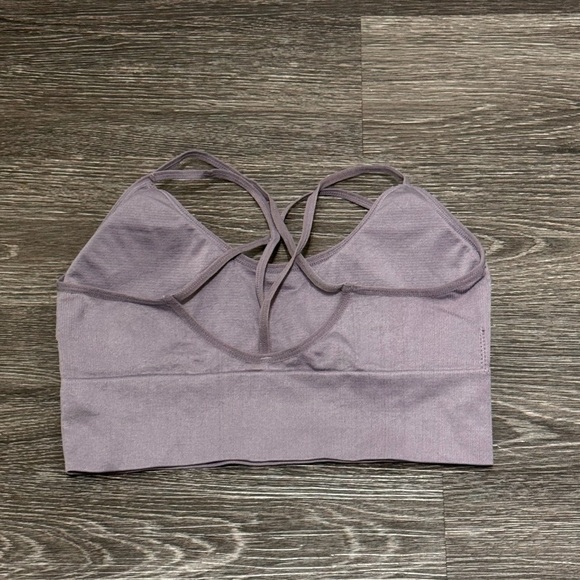 Lavender Strappy Sportsbra - Picture 2 of 3